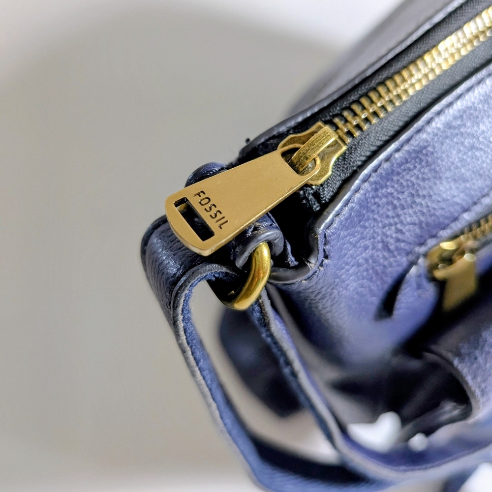 Fossil Kinley Blue Crossbody Bag - Picture 3 of 7